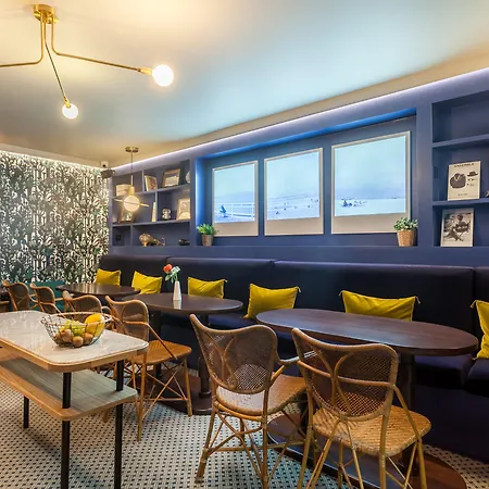 Hotel Handsome By Elegancia 3*