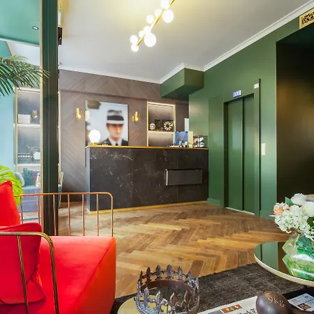 Handsome By Elegancia Hotel París