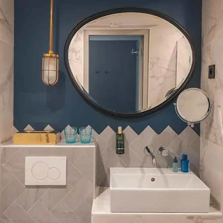 Отель Handsome Париж