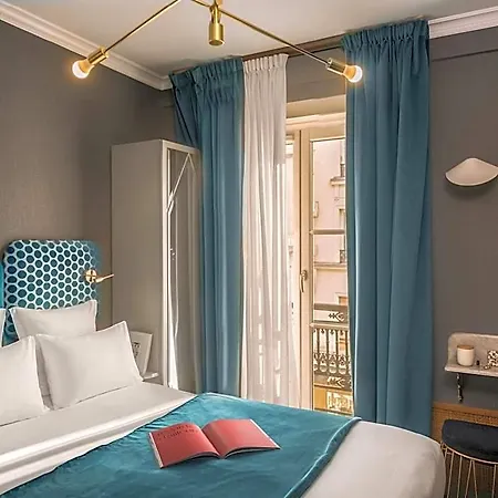 Hotel Handsome