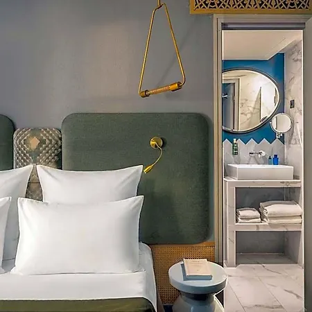 Handsome Hotel 3*