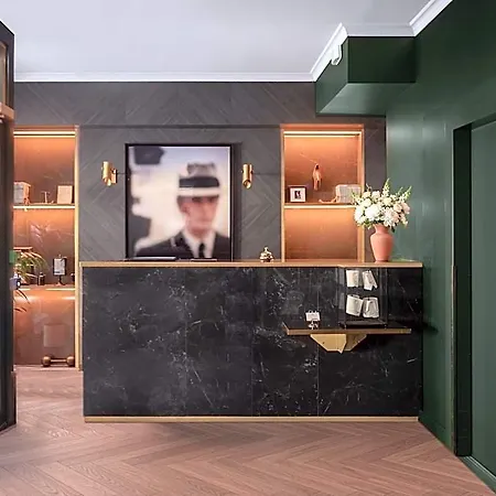 Handsome Hotel 3*