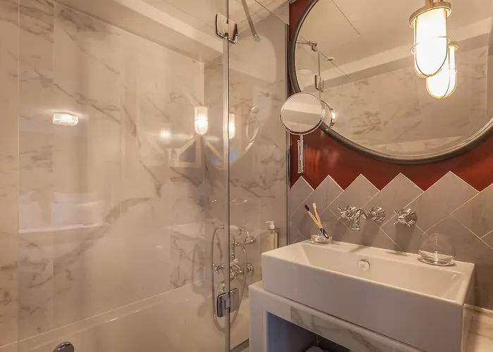 Handsome Hotel Parigi