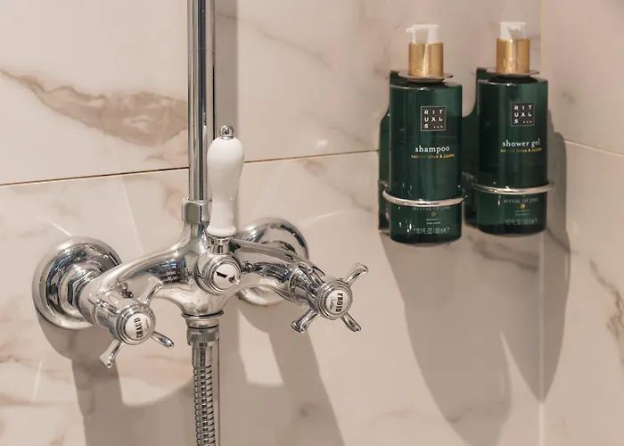 Handsome Отель Париж