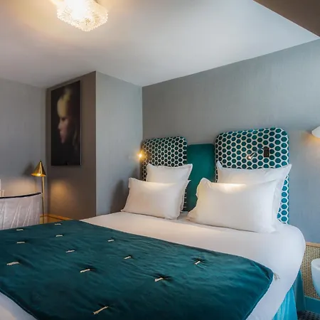 Ξενοδοχείο Handsome 3*