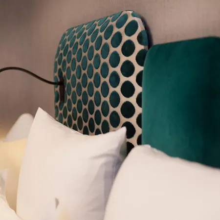 Ξενοδοχείο Handsome 3*