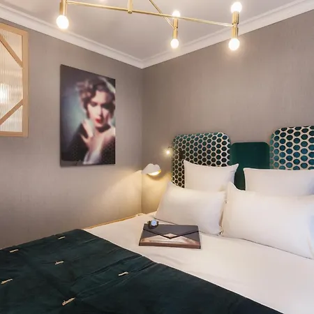 Handsome Παρίσι