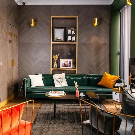 Handsome Hotel 3*