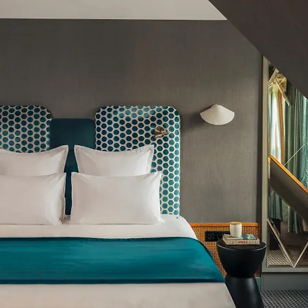 Handsome Hotel