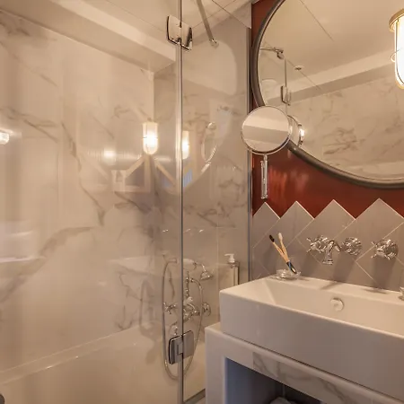 Handsome Hotel Paryż