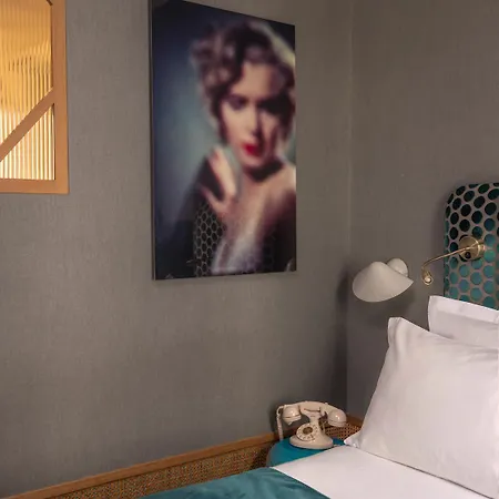 Hotel Handsome